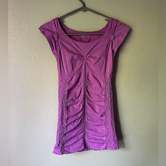 NWOT Nordstrom Zella Activewear Ruched Top - Small - Picture 2 of 5
